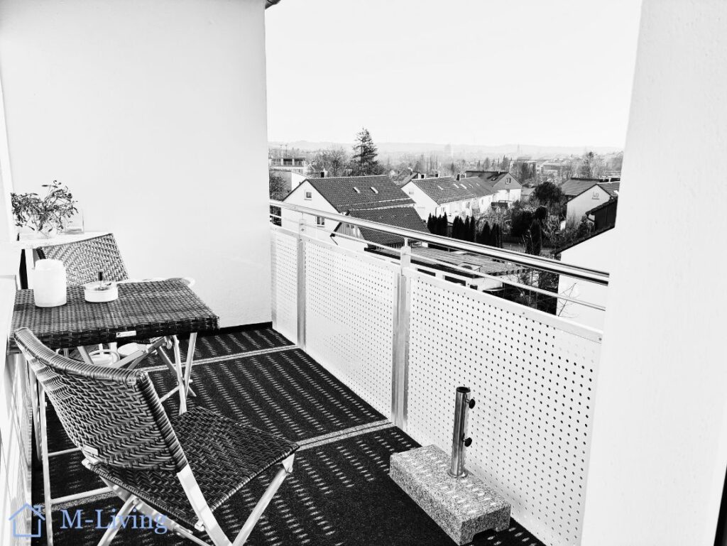 Erfolgreich vermietet: 4-Zimmer-Wohnung mit 2 Balkonen in Roter Buch, Crailsheim.